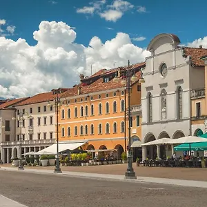 Casa Per Ferie Al Centro Hotel Belluno